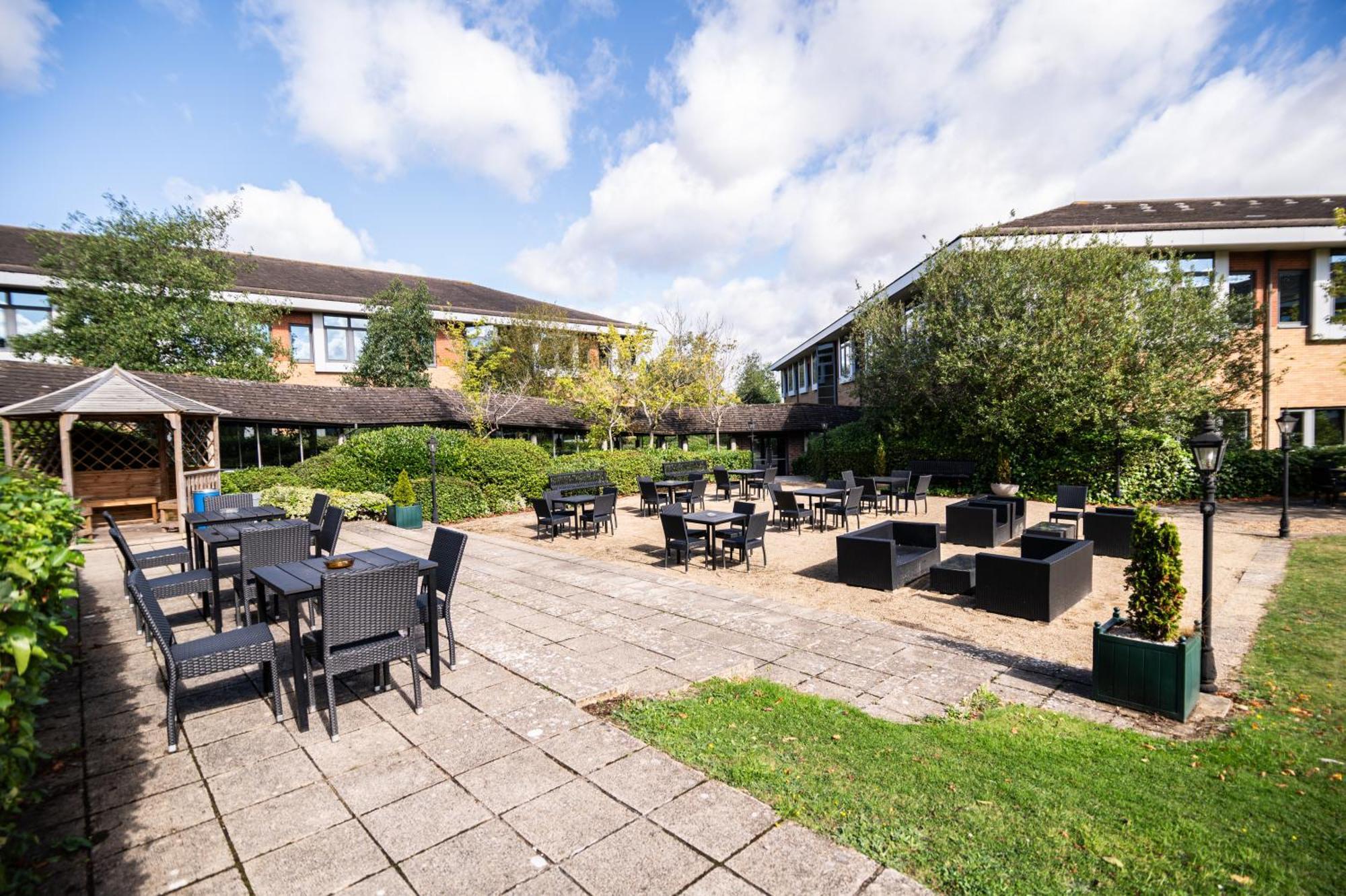 Kents Hill Park Training & Conference Centre Otel Milton Keynes Dış mekan fotoğraf